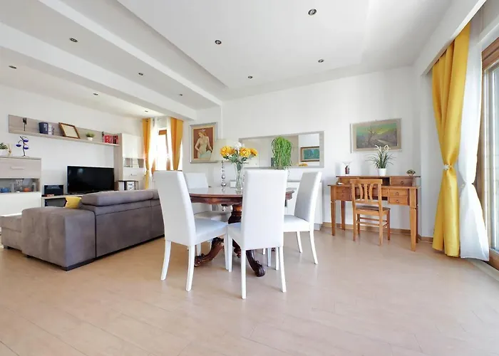 Chic Penthouse On Two Floors Appartement *